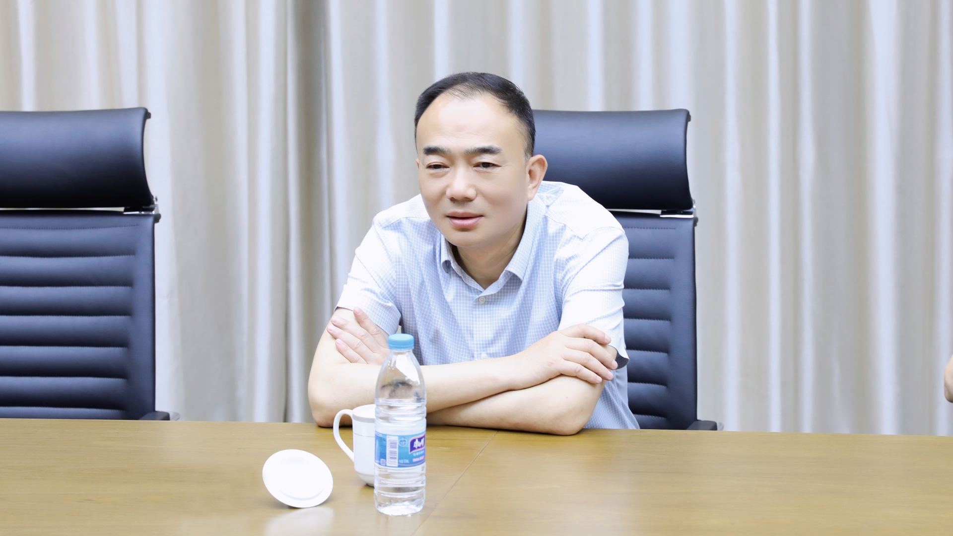 袁偉講話.jpg